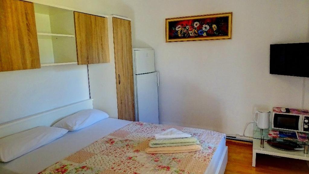 Studio Apartman I Mali Apartman Вир Экстерьер фото