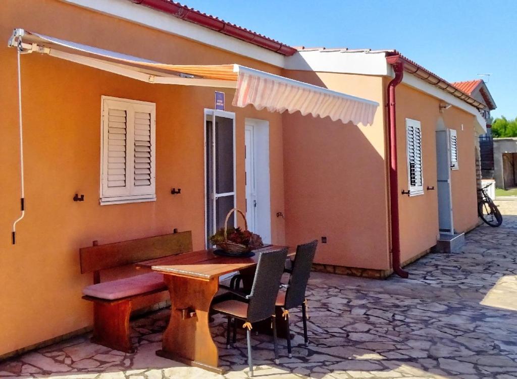 Studio Apartman I Mali Apartman Вир Экстерьер фото